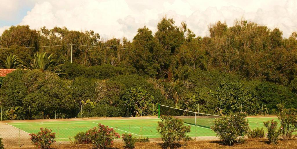 Eco Affittacamere Casa Maica Eco Guesthouse Stintino Bagian luar foto