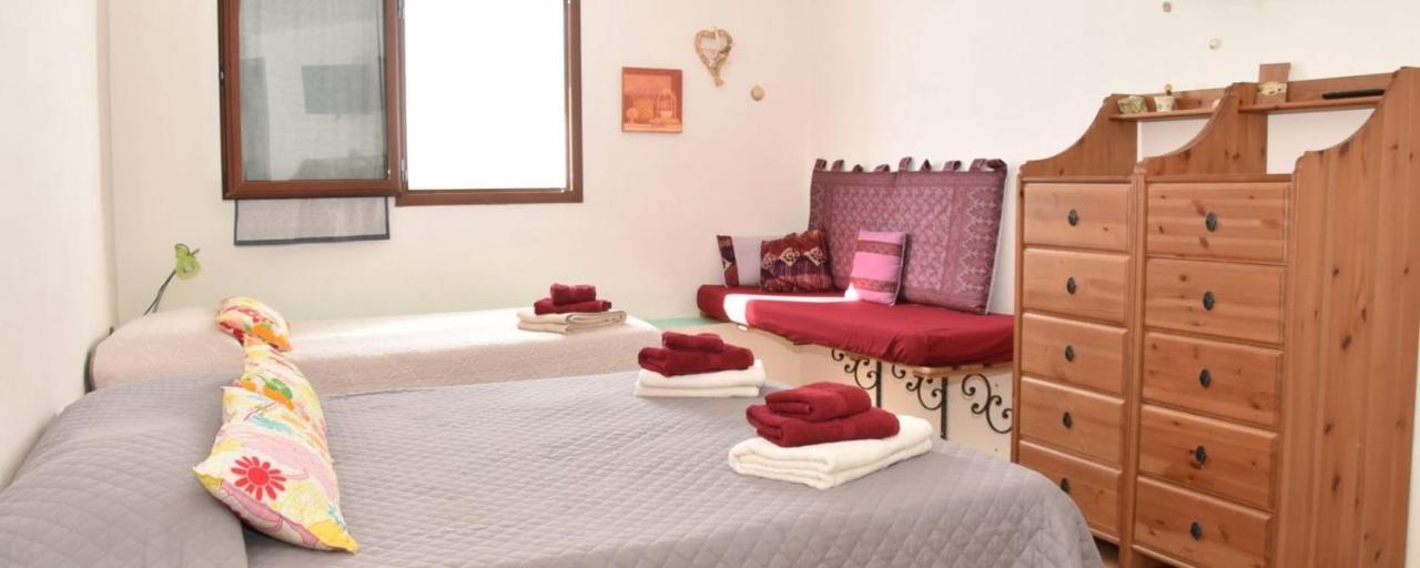 Eco Affittacamere Casa Maica Eco Guesthouse Stintino Bagian luar foto