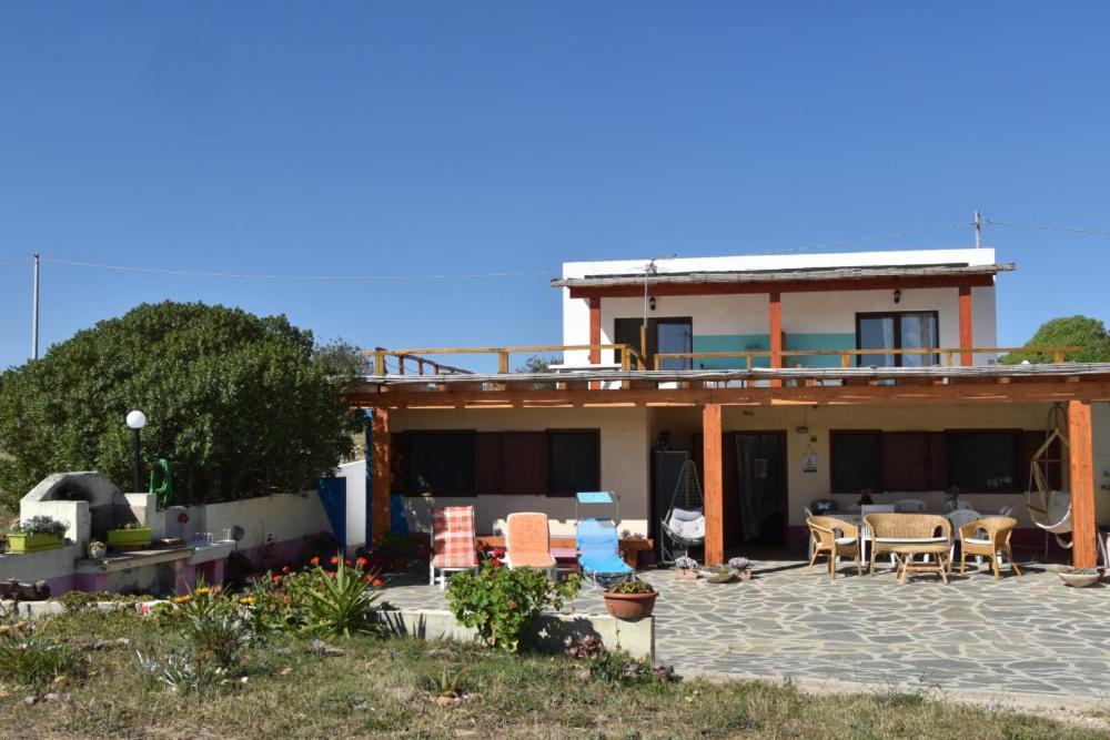 Eco Affittacamere Casa Maica Eco Guesthouse Stintino Bagian luar foto